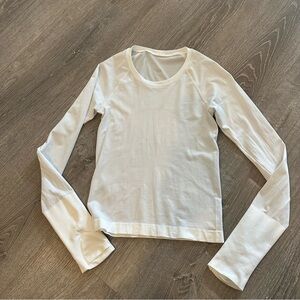 White long sleeve lululemon swiftly tech top waist length size 2